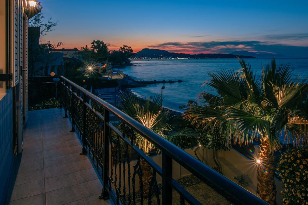 Villa Elizabeth - Seafront Classic Villa! أرغاسي المظهر الخارجي الصورة