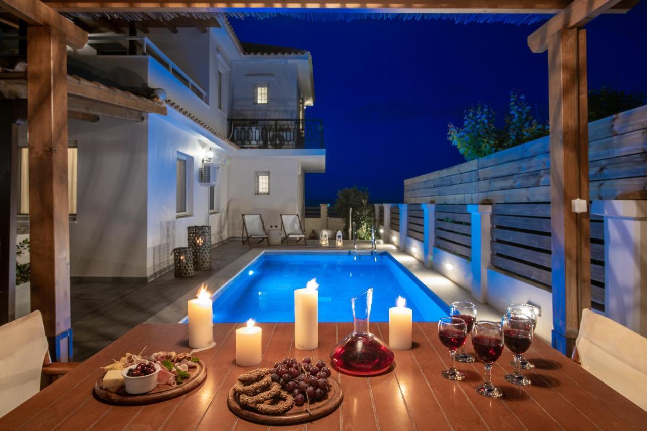 Villa Elizabeth - Seafront Classic Villa! أرغاسي المظهر الخارجي الصورة