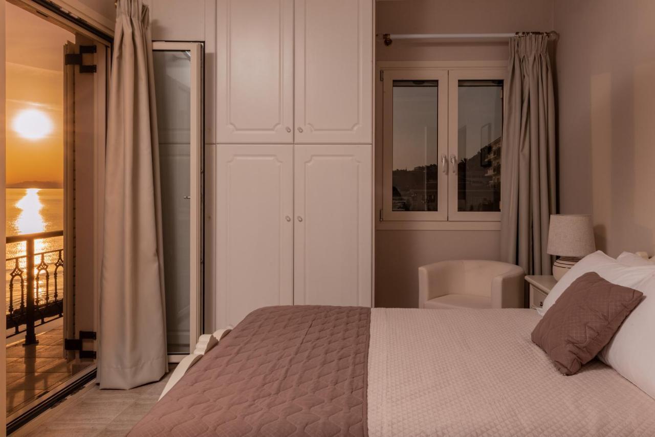 Villa Elizabeth - Seafront Classic Villa! أرغاسي المظهر الخارجي الصورة