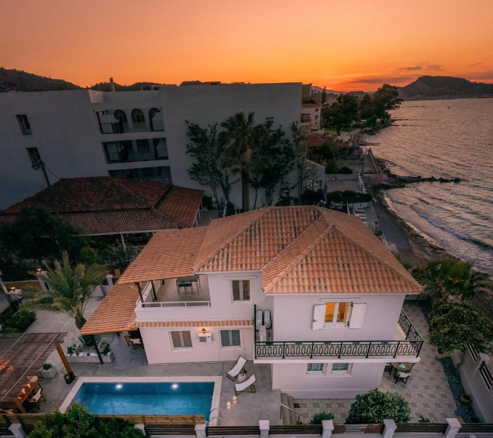Villa Elizabeth - Seafront Classic Villa! أرغاسي المظهر الخارجي الصورة